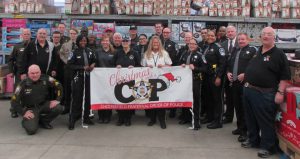 2016-chesterfield-christmas-with-a-cop